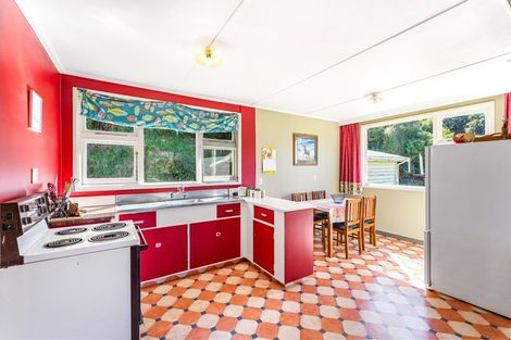 Photo of property in 24 Tui Terrace, Waipori Falls, Outram, 9073