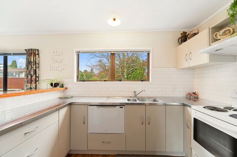 Photo of property in 11 Richmond Avenue, Richmond Heights, Taupo, 3330