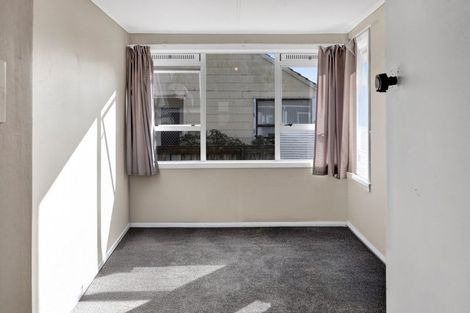 Photo of property in 5 Derby Street, Eltham, 4322