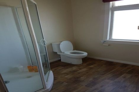 Photo of property in 42 Mary Street, Winton, 9720