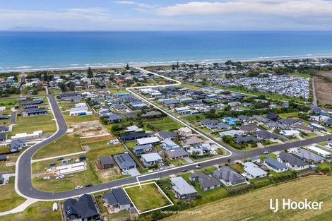 Photo of property in 37 Reel Road, Waihi Beach, 3611