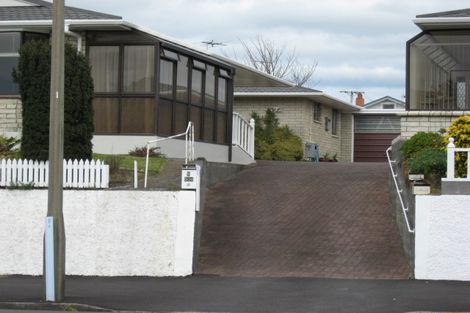 Photo of property in 1/506 Devon Street East, Strandon, New Plymouth, 4312