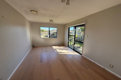 Photo of property in 147 Botany Road, Botany Downs, Auckland, 2010