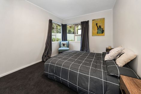 Photo of property in 19 Wirihana Road, Titirangi, Auckland, 0604