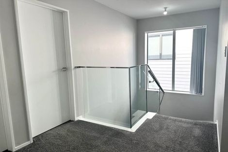 Photo of property in 75 Marendellas Drive, Bucklands Beach, Auckland, 2014