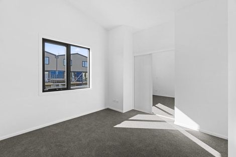 Photo of property in 11 Te Puketoka Lane, Mangere, Auckland, 2022