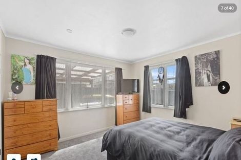 Photo of property in 102 Taikata Road, Te Atatu Peninsula, Auckland, 0610