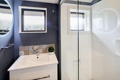 Photo of property in 123 Oriel Avenue, Tawa, Wellington, 5028