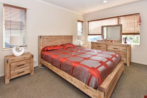 Photo of property in 45e Redoubt Road, Goodwood Heights, Auckland, 2105