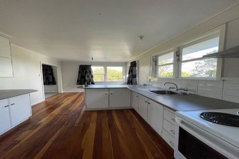 Photo of property in 147 Ruskin Road, Newlands, Wellington, 6037