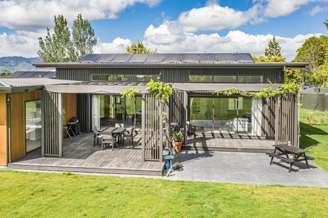 Photo of property in 19 Lindsay Road, Levin, 5510