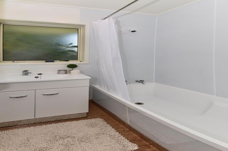 Photo of property in 4/122 Walmsley Road, Favona, Auckland, 2024