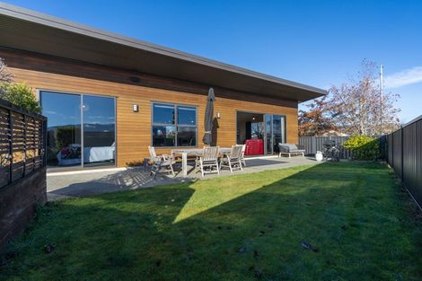 Photo of property in 21 Pop Andrew Drive, Te Anau, 9600