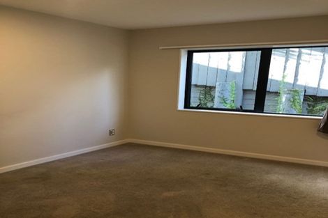 Photo of property in 10c Woodall Place, Totara Vale, Auckland, 0627