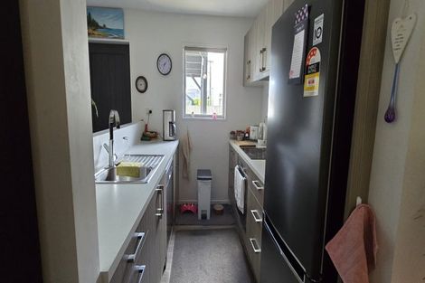 Photo of property in 2/32 Avalon Street, Richmond, Christchurch, 8013