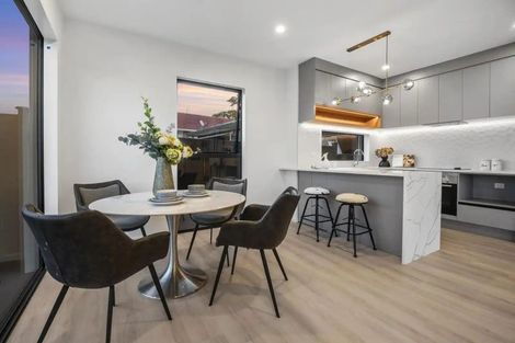 Photo of property in 10 Boyd Avenue, Mangere Bridge, Auckland, 2022