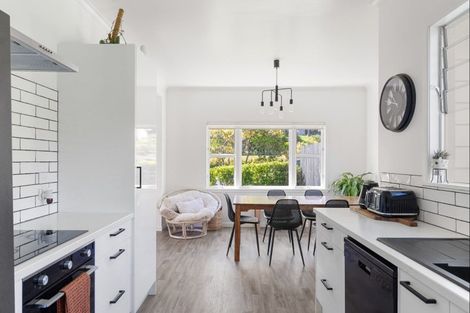 Photo of property in 13 Dillon Bell Road, Whataupoko, Gisborne, 4010