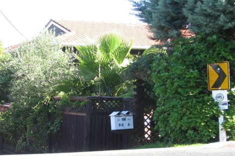 Photo of property in 2/16 Channel View Road, Campbells Bay, Auckland, 0630