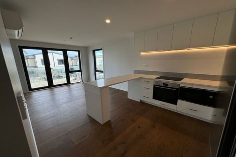 Photo of property in 16 Te Puketoka Lane, Mangere, Auckland, 2022