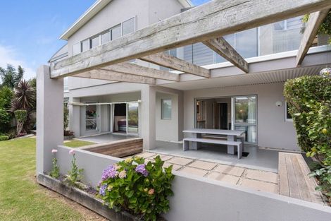 Photo of property in 114 Te Pamahue Drive, Whangamata, 3620