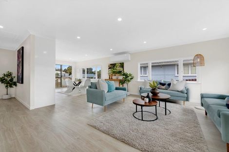 Photo of property in 5 Lane Road, Weymouth, Auckland, 2103