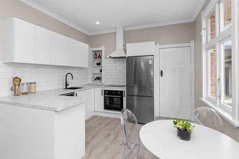 Photo of property in 7 Avenue Road, Greenmeadows, Napier, 4112