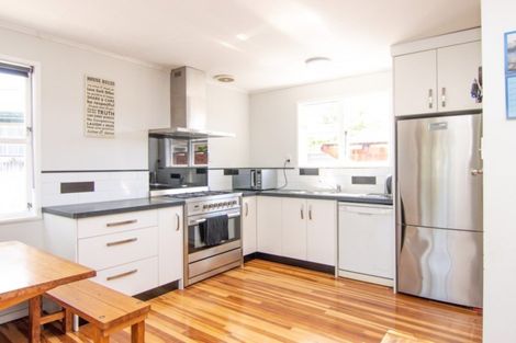 Photo of property in 116 Ruamahanga Crescent, Terrace End, Palmerston North, 4410