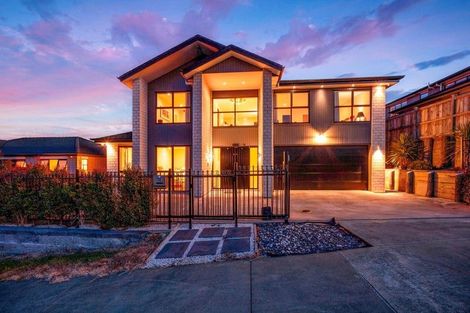 Photo of property in 13 Lumber Rise, Swanson, Auckland, 0614