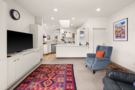 Photo of property in 6 Kingsgate Avenue, Havelock North, 4130