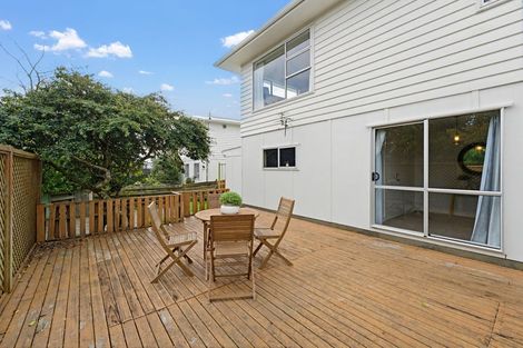 Photo of property in 77 Baylands Drive, Newlands, Wellington, 6037