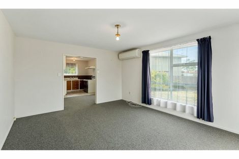 Photo of property in 1/6 Portnall Place, Parklands, Christchurch, 8083
