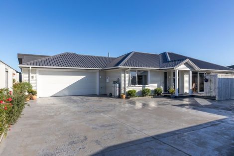 Photo of property in 374b Carrington Street, Upper Vogeltown, New Plymouth, 4310