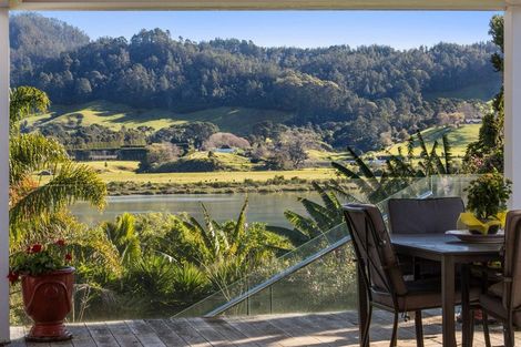 Photo of property in 13 Moana Drive, Tanners Point, Katikati, 3177