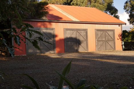 Photo of property in 25 Muhunoa West Road, Ohau, Levin, 5570