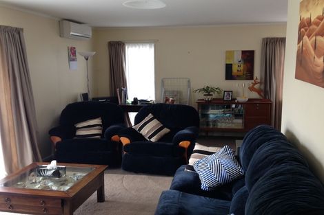 Photo of property in 27a Mcleavey Drive, Kelvin Grove, Palmerston North, 4414