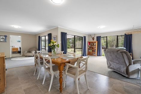 Photo of property in 21 Raumai Road, Bulls, 4894