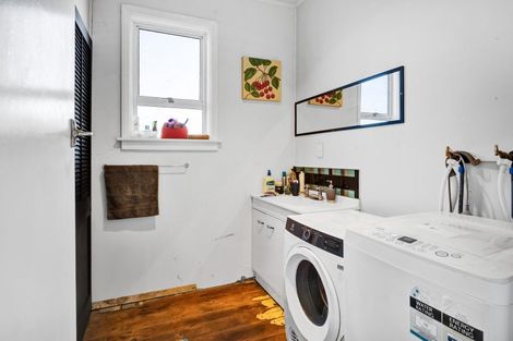 Photo of property in 84 Mawhitiwhiti Road, Normanby, Hawera, 4675