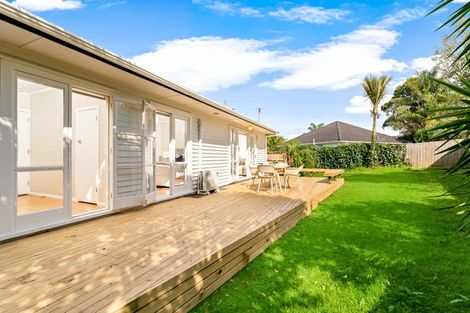 Photo of property in 1/15 Manuka Road, Bayview, Auckland, 0629