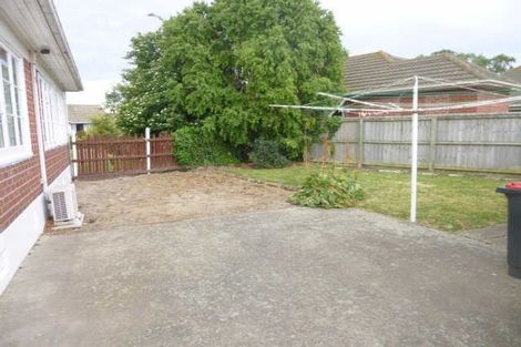 Photo of property in 2 Kawaka Street, Riccarton, Christchurch, 8041