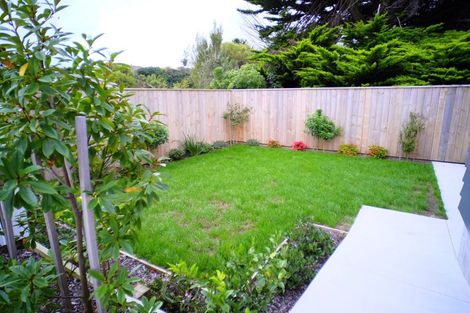 Photo of property in 41b Collins Avenue, Tawa, Wellington, 5028