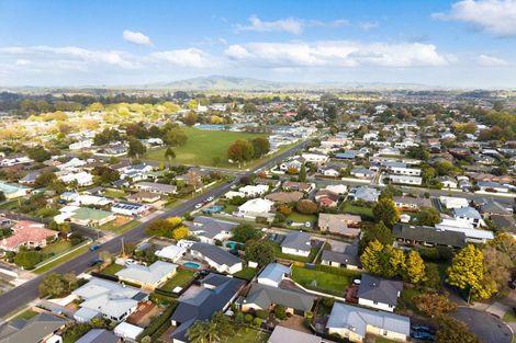 Photo of property in 82 Grey Street, Cambridge, 3434