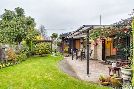 Photo of property in 1 Sloane Place, Taradale, Napier, 4112