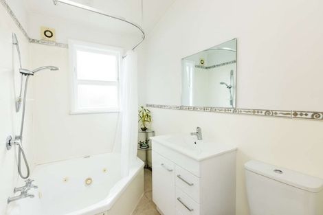 Photo of property in 9 Veronica Avenue, Marewa, Napier, 4110