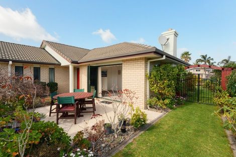 Photo of property in 3 Maldives Way, Papamoa Beach, Papamoa, 3118