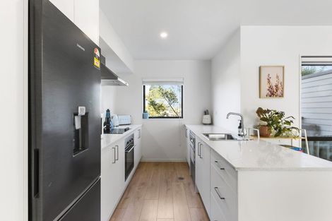 Photo of property in 6/7 South Pacific Place, Henderson, Auckland, 0612