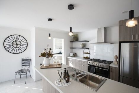 Photo of property in 12 Kahukaka Road, One Tree Point, 0118