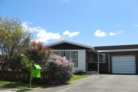 Photo of property in 2/61 Fergusson Street, Stoke, Nelson, 7011