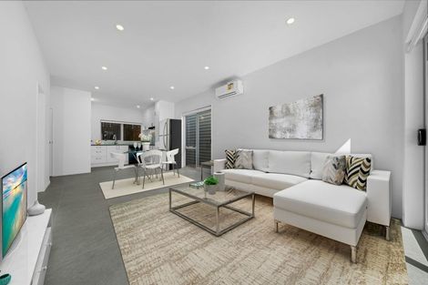 Photo of property in 9c Edgerton Road, Te Atatu Peninsula, Auckland, 0610