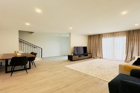 Photo of property in 6 Aquamarine Road, Rosehill, Papakura, 2113