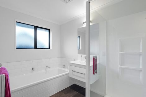 Photo of property in 76 Georgina Street, Marshland, Christchurch, 8083